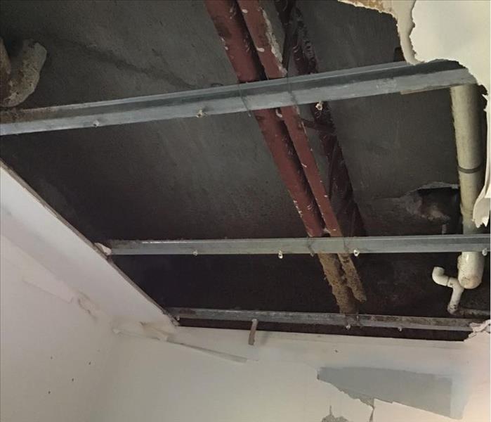 Coconut Creek ceiling damage due to water pipe burst